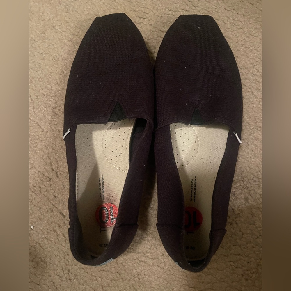 Women’s Tom’s Flats